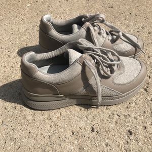 O BY EVERLANE Suede Sneaker